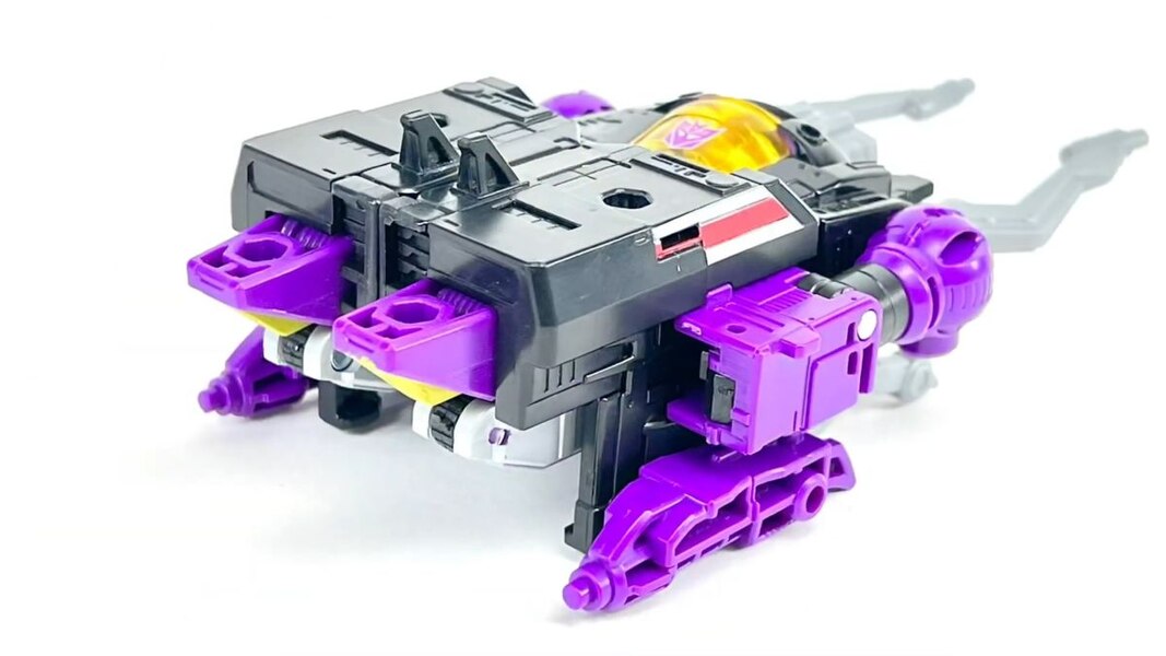 Image Of Transformers Legacy Evolution Insecticon Shrapnel  (11 of 21)